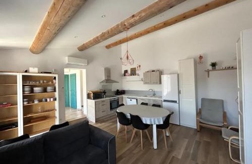 Esparron-de-Verdon Casa | Maison Familiale à Esparron-de-Verdon avec Terrasse Privée