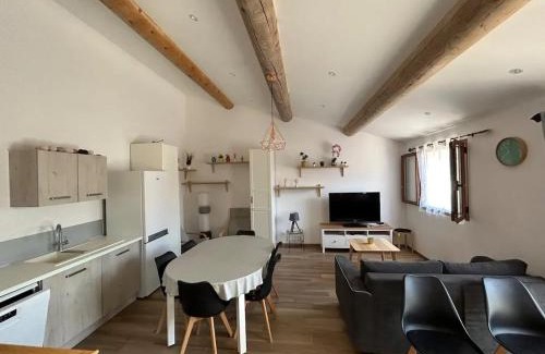 Esparron-de-Verdon Casa | Maison Familiale à Esparron-de-Verdon avec Terrasse Privée