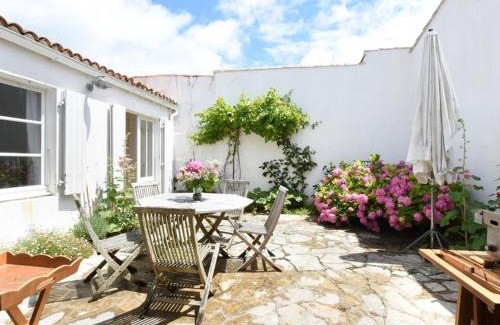 Les Portes-en-Re Casa | Maison familiale accueillante aux Portes-en-Ré, proche centre, grand jardin, terrasse, WiFi - FR-1-434-67