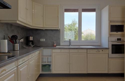 Saumeray Casa | Maison familiale au calme avec jardin et barbecue - FR-1-581-144