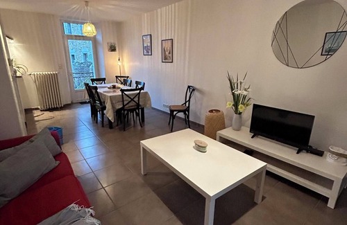 Guingamp Casa | Maison Familiale au Centre de Guingamp Animaux de Compagnies Acceptés