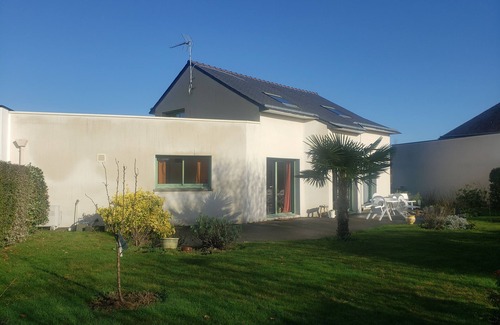 Lauzach Casa | Maison Familiale Avec Grand Jardin à 10 Minutes des Plages