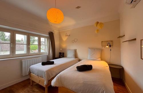 Moret-Loing-et-Orvanne Casa | Maison familiale climatisée, jardin cinema et jeux