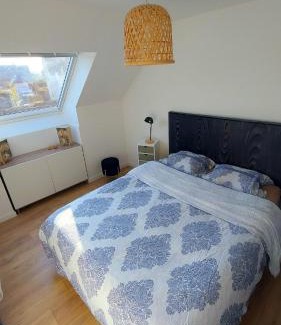 Cambes-en-Plaine Casa | Maison familiale 3 chambres - Jardin clos BBQ linge inclus - Entre Caen & la Mer - Parking - arrivée autonome - professionnels bienvenus