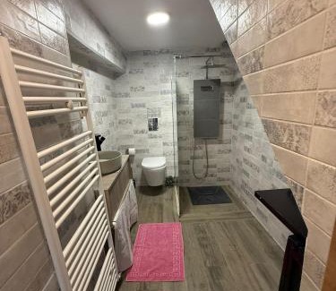 Le Fief-Sauvin Apartamento | Maison Familiale