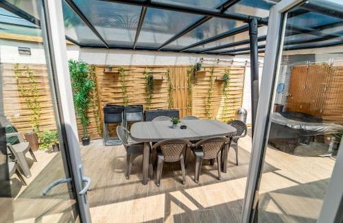 Equemauville Casa | Maison familiale Terrasse Jacuzzi Parking sur place près d'Honfleur