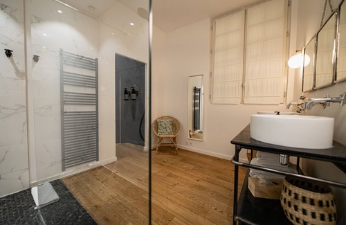 Hotel de Ville - Quinconces Casa | Maison Fernand