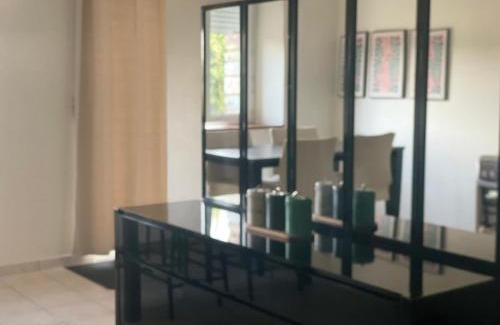 Saint-Germain-le-Guillaume Casa | Maison en campagne sur terrain de 800 m2