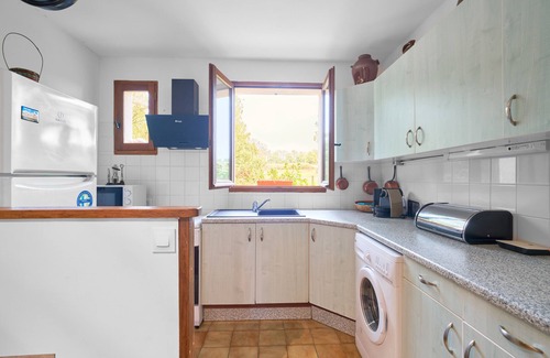 Saint-Laurent-la-Vallee Casa | Maison La Plaine – Gîte confortable con terraza en el corazón del Périgord