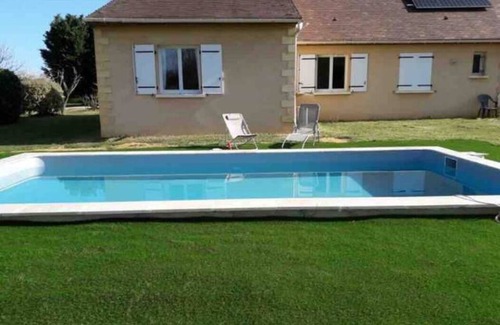 Saint-Martial-de-Nabirat Casa | Maison Piscine Chauffée et Spa Saint-martial-de-nabirat