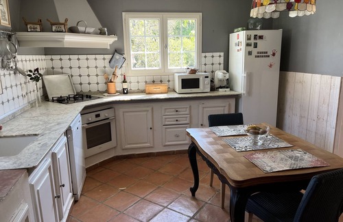 Saint-Martin-de-Seignanx Villa | Maison de Charme Avec Piscine