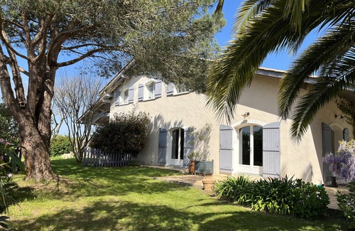 Saint-Martin-de-Seignanx Villa | Maison de Charme Avec Piscine