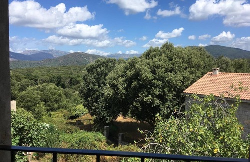 Sainte-Lucie-de-Tallano Casa | Maison de Village