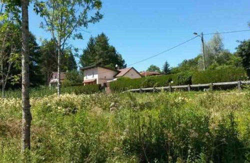 Marigny Casa | Maison/Gîte familial dans le Jura à 200m du lac avec piscine privée
