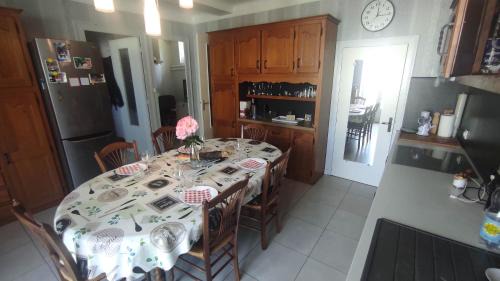 Tournon-Saint-Martin Casa | maison grand parking privé