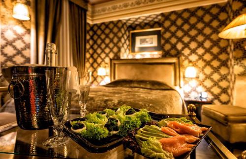 Patras Hotel | Maison Grecque Hotel Extraordinaire