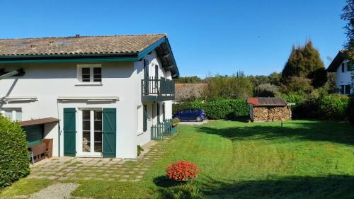Saint-Pee-sur-Nivelle Apartamento | Maison Ihi-Toki - Apartamento Planta baja T2 40m2 - Apartamento Planta alta T3 54m2