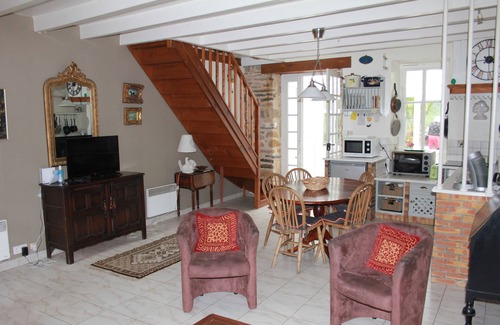 Saint-Vaast-la-Hougue Casa | Casa en Cotentin con jardín exótico, muy cerca del mar.