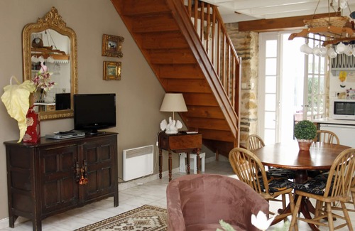 Saint-Vaast-la-Hougue Casa | Casa en Cotentin con jardín exótico, muy cerca del mar.