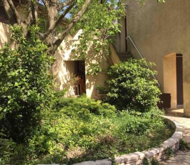 Aigues-Vives Casa | Maison indépendante avec piscine