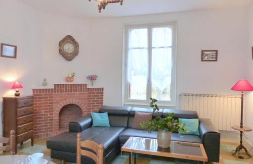 Herisson Casa | Maison indépendante près du village médiéval avec jardin clos, parking et équipements complets - FR-1-489-15