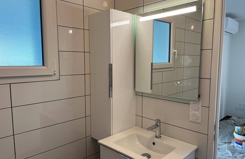Aouste-sur-Sye Casa | Maison Individuelle Avec Piscine Intérieure Privative Avec Jardin et Parking