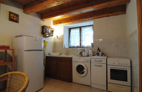 Balazuc Casa | Maison Individuelle au Calme, Joli Cadre Verdure, Proximité Baignade