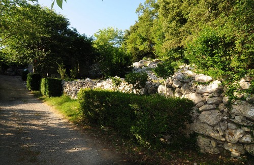 Balazuc Casa | Maison Individuelle au Calme, Joli Cadre Verdure, Proximité Baignade