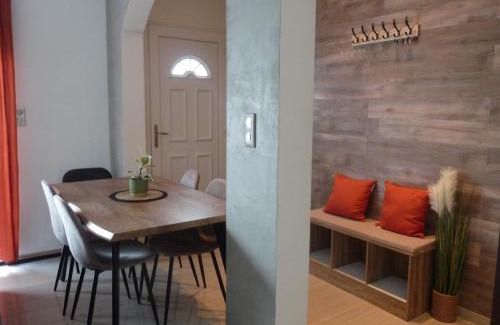 Carcassonne Casa | Maison L'Ollivia - Terrasse - Parking gratuit