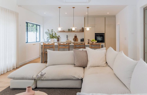 Franschhoek Villa | Maison la Bruyere: Diseñada para amigos, familias y momentos que perduran.