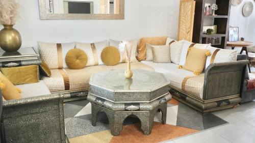 Mantes-la-Jolie Casa | Maison La Palmeraie - Jardin au calme, gare à 5 min