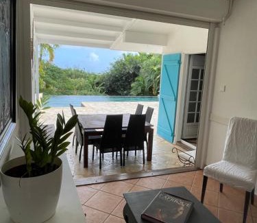 Baie-Mahault Villa | Maison La Samana