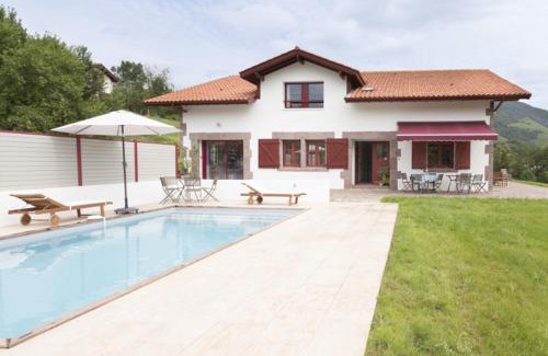 Uhart-Cize Casa | Maison Laia