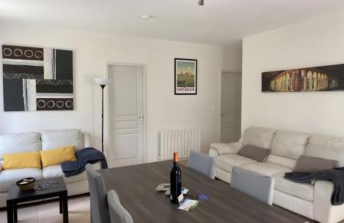 Montpon-Menesterol Casa | Maison Le Coteau Des Sources