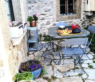 Eyne Casa | Maison le Presbytère