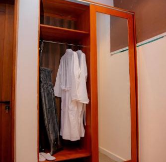 Manyoni Apartamento | Maison Luxe Apartments
