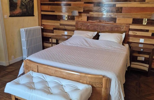 Moux Cama Y Desayuno | MAISON MARIE-LOUISE