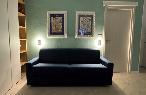 Ivrea Apartamento | Maison Mimi 2 Luxury apartment welcomes you to the heart of Ivrea.