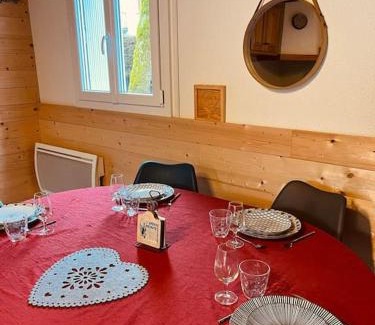 Saint-Jacques-des-Blats Casa | Maison montagne Lélou - 4 à 6 personnes - Saint Jacques des blats