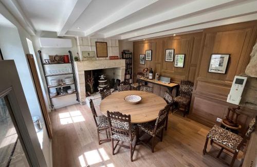 Chillac Casa | Maison Neuve, relaxing countryside home with pool