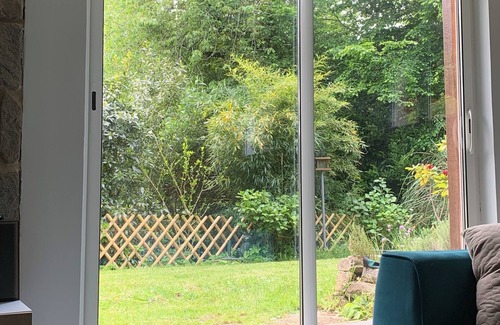 Coutances Casa | Maison Nichée Dans la Nature, Bordée dun Ruisseau et Proche du Centre Ville