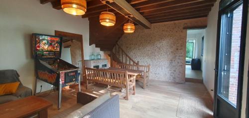 Rugles Casa | Maison Normande au bord de rivière avec spa et sauna