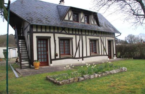 Beaumont-le-Roger Casa | Maison normande avec grand jardin proche de la mer et de Paris