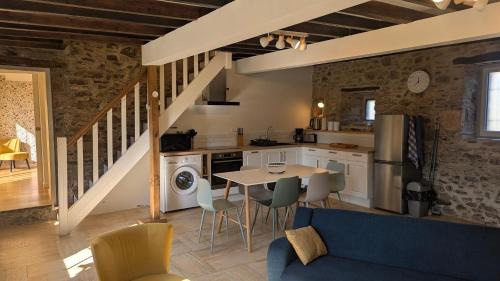 Quettehou Casa | Maison Normande proche de la mer et des lieux touristiques