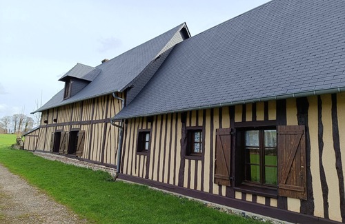 Mesnil-Val Casa | Maison Normande Spacieuse en Bord de mer et Forêt