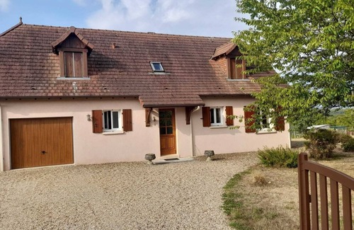 Saint-Mesmin Casa | Maison Périgourdine au Calme, Piscine Chauffée, 3 Chambres 3 Sdd, Proche Corrèze