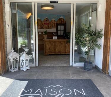 Antagnod Hotel | Maison Poluc Boutique Hotel