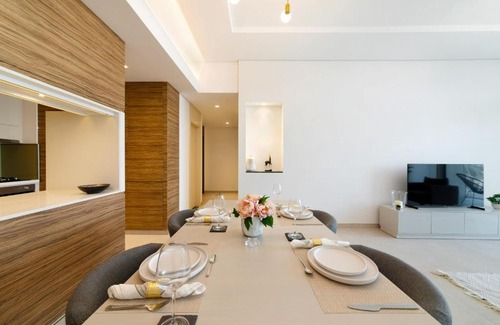 Jumeirah Lake Towers Apartamento | Maison Privee - Urban Resort with Golf Course Views, Close to Beach