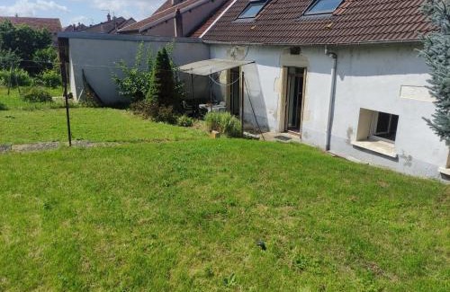 Neufchateau Apartamento | Maison Proche Gare