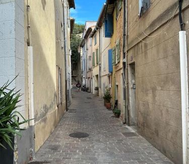 La Celle-sous-Gouzon Apartamento | Maison provençale à Gémenos